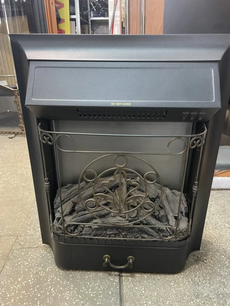 Электрокамин Royal Flame Majestic Black (устаревшая модель)